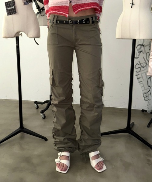 SHAGGIE（シャギー）の「フラップカーゴパラストパンツ（カーゴパンツ・レディース・ブラック/カーキ・MEDIUM/SMALL）」の2枚目の写真