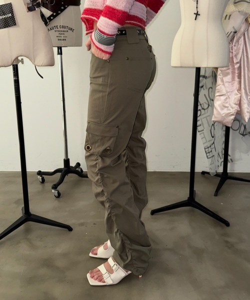 SHAGGIE（シャギー）の「フラップカーゴパラストパンツ（カーゴパンツ・レディース・ブラック/カーキ・MEDIUM/SMALL）」の10枚目の写真