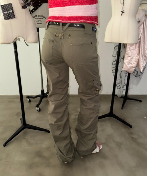 SHAGGIE（シャギー）の「フラップカーゴパラストパンツ（カーゴパンツ・レディース・ブラック/カーキ・MEDIUM/SMALL）」の11枚目の写真