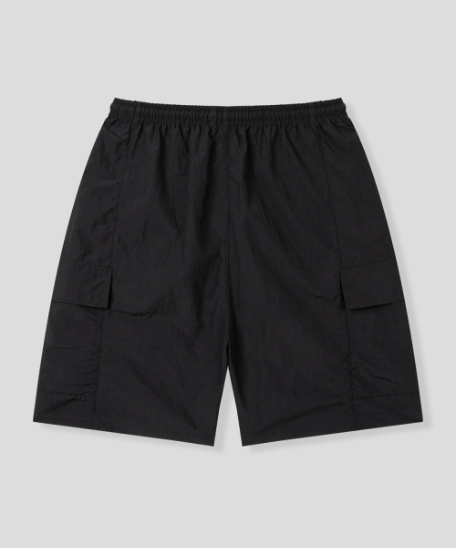 BLACK MOMENT（ブラックモーメント）の「アーバンイージーカーゴショーツバミューダパンツ[ブラック]（その他パンツ・メンズ・ブラック・LARGE/MEDIUM）」の7枚目の写真