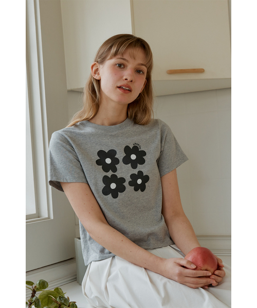 ANOETIC(アノエティック)の「ANC FLOWER COMBI T-SHIRT_GREY(Tシャツ/カットソー・レディース・グレー・FREE)」の3枚目の写真