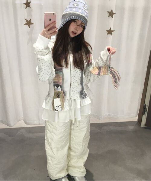 TUOMIO（トゥオミオ）の「FLOWER WAFFLE HOOD ZIP-UP [IVORY]（パーカー・レディース・その他・1/2）」の8枚目の写真