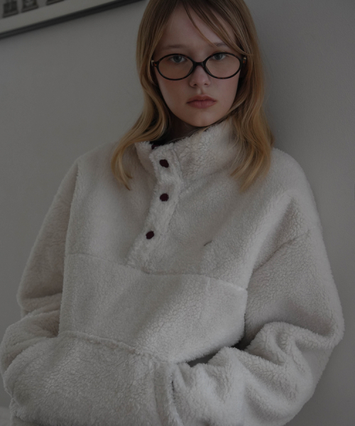 DEHEVE（デヘヴェ）の「Shearling Half Zip-up [Ivory]（その他トップス・レディース・アイボリー・FREE）」の7枚目の写真