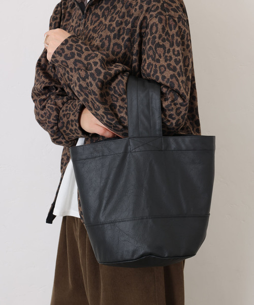 JOURNAL STANDARD LUXE（ジャーナルスタンダード　ラックス）の「フェイクレザー サークルBAG-M（エコバッグ/サブバッグ・レディース・ブラック/ブラウン/ホワイト・FREE）」の13枚目の写真