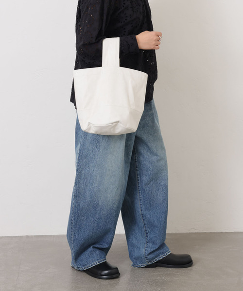 JOURNAL STANDARD LUXE（ジャーナルスタンダード　ラックス）の「フェイクレザー サークルBAG-M（エコバッグ/サブバッグ・レディース・ブラック/ブラウン/ホワイト・FREE）」の12枚目の写真