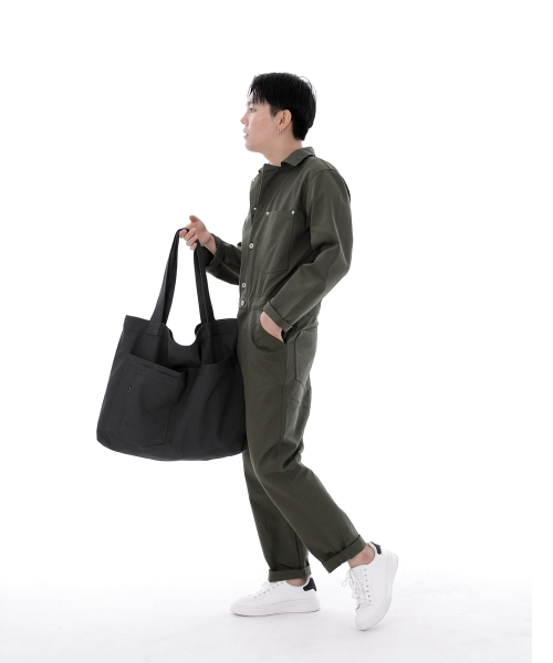 SAINTCREW(セントクルー)の「シティボーイ メガビッグショルダーバッグ CBM-110 チャコールグレー(エコバッグ/サブバッグ・メンズ・その他・フリー)」の7枚目の写真