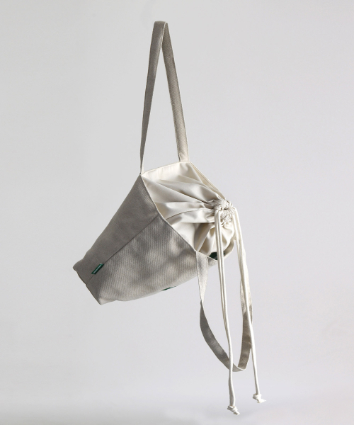 GREEN STUFF（グリーンスタッフ）の「boat string bag 66 linen - beige M（エコバッグ/サブバッグ・レディース・その他・FREE）」の3枚目の写真