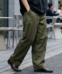 HANES（ヘインズ）の「Hanes/へインズ WIDE FIT CHINO PANTS/ワイドフィット ストレート ノータック チノパンツ/レディース メンズ（チノパンツ）」