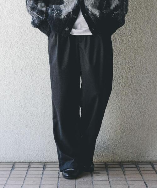 SENSE OF PLACE by URBAN RESEARCH（センスオブプレイスバイアーバンリサーチ）の「ブラッシュドイージーワイドパンツ（その他パンツ・メンズ・チャコールグレー/ブラック/ブラウン・LARGE/MEDIUM）」の3枚目の写真