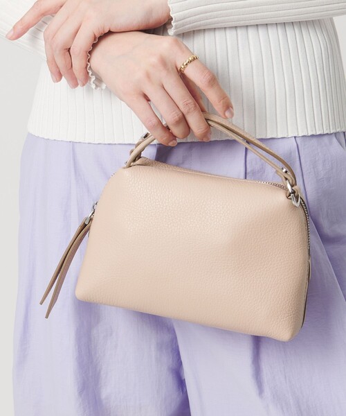 GIANNI CHIARINI（ジャンニ キアリーニ）の「＜GIANNI CHIARINI＞ALIFA S バッグ 26SS（ショルダーバッグ・レディース・ベージュ/ライトピンク/ピンク/グレー系/オフホワイト/ブラック・FREE）」の6枚目の写真