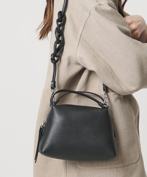 GIANNI CHIARINI（ジャンニ キアリーニ）の「＜GIANNI CHIARINI＞ALIFA S バッグ 26SS（ショルダーバッグ・レディース・ベージュ/ライトピンク/ピンク/グレー系/オフホワイト/ブラック・FREE）」の3枚目の写真