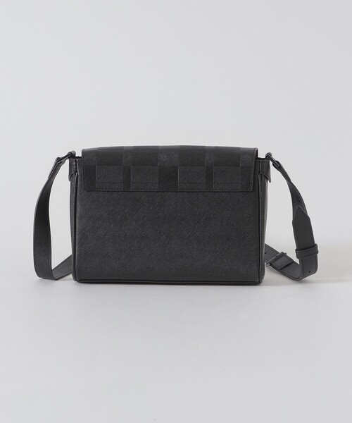 BLACK LABEL CRESTBRIDGE（ブラックレーベル・クレストブリッジ）の「エンボスチェックメッセンジャーバッグ（ショルダーバッグ・メンズ・ブラック/ベージュ系その他5・FREE）」の6枚目の写真
