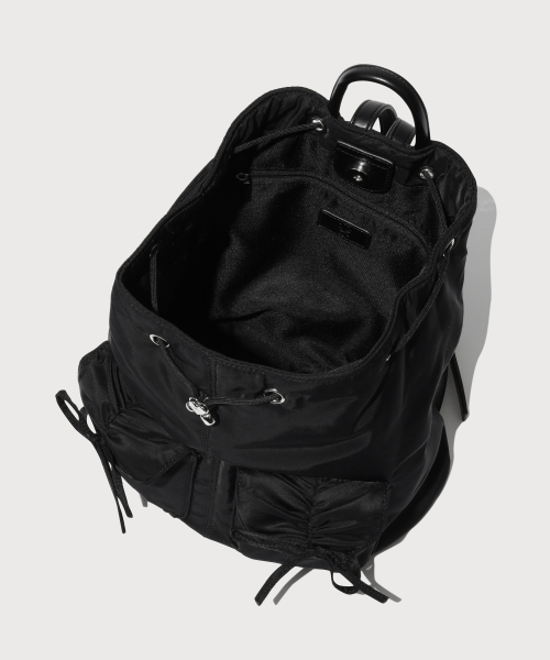 COVERNAT WOMAN(カバーナットウーマン)の「クローバーハート ナイロンリボンバックパック Black(バックパック/リュック・レディース・その他・FREE)」の8枚目の写真