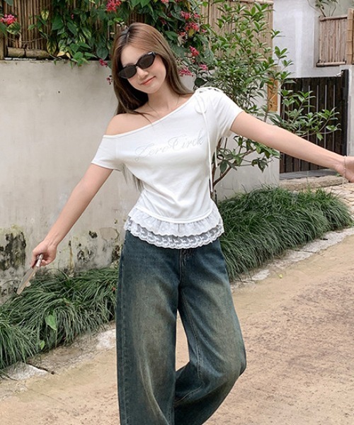 SHEPP(シープ)の「【26年春夏新作】裾レースティアードフリルペプラムビジューロゴ半袖Tシャツ(Tシャツ/カットソー・レディース・ホワイト/ブラック/グレー・M/L)」の9枚目の写真