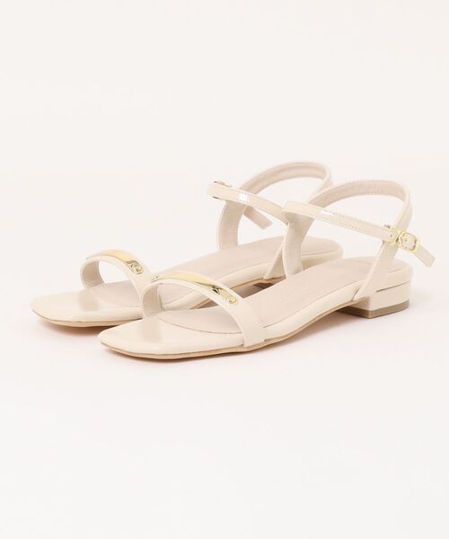 minia(ミニア)の「【上品華奢見え】ゴールドプレートのアンクルストラップサンダル < 2cmローヒール >(サンダル・レディース・ブラック/アイボリー・L/M/S)」の5枚目の写真