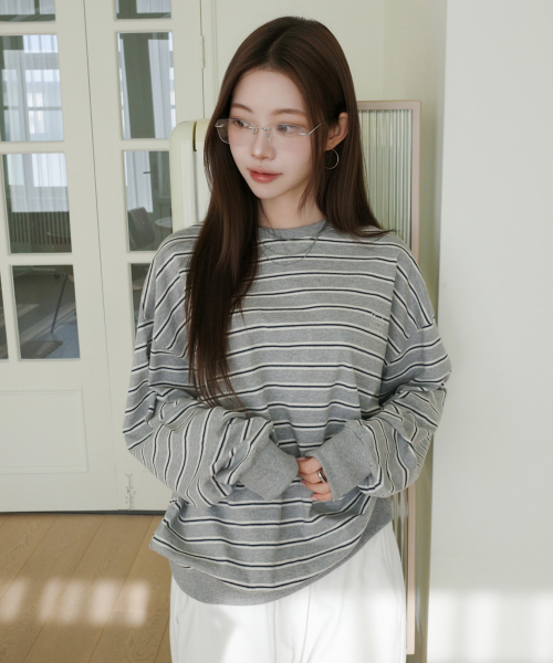 muahmuah（ムーアムーア）の「ストライプポイント刺繍スウェットTシャツ [3色]（スウェット・レディース・アイボリー/ネイビー/グレー・FREE）」の11枚目の写真