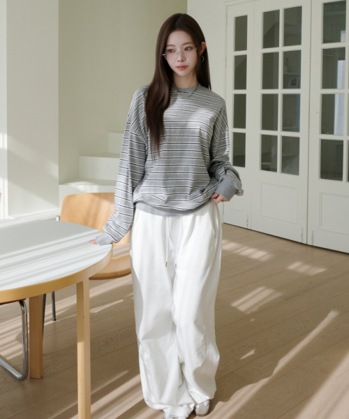 muahmuah（ムーアムーア）の「ストライプポイント刺繍スウェットTシャツ [3色]（スウェット・レディース・アイボリー/ネイビー/グレー・FREE）」の13枚目の写真
