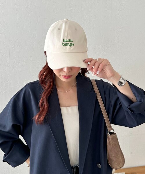 DISCOAT（ディスコート）の「beautemps刺繍キャップ（キャップ・レディース・アイボリー/チャコールグレー/ベージュ/ピンク・FREE）」の7枚目の写真