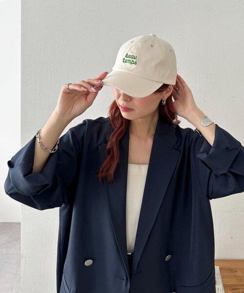 DISCOAT（ディスコート）の「beautemps刺繍キャップ（キャップ・レディース・アイボリー/チャコールグレー/ベージュ/ピンク・FREE）」の9枚目の写真