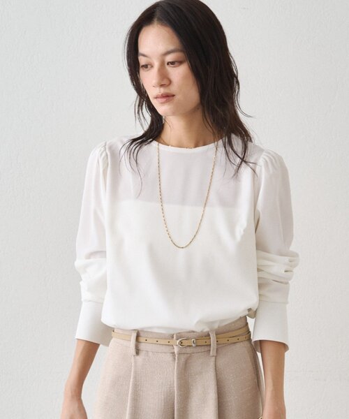 LOUNGEDRESS（ラウンジドレス）の「【Atelier N5/アトリエヌメロサンク】パフスリーブクルーブラウス（シャツ/ブラウス・レディース・オフホワイト/ネイビー・FREE）」の11枚目の写真