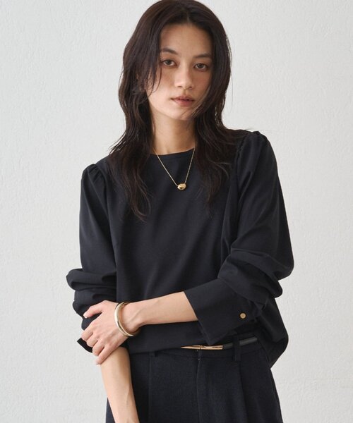 Atelier N5/アトリエヌメロサンク】パフスリーブクルーブラウス