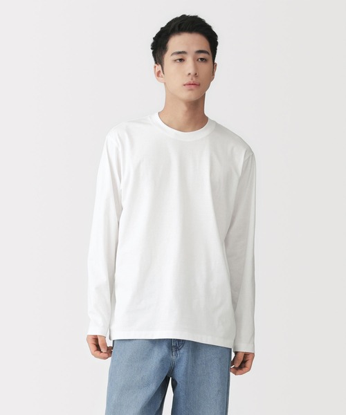 無印良品(ムジルシリョウヒン)の「紳士 天竺編みクルーネック長袖Tシャツ(Tシャツ/カットソー・メンズ・ブルー系/カーキ/スモークピンク/ブラック/グレー/ホワイト/ダークネイビー・S/L/XL/M)」の2枚目の写真