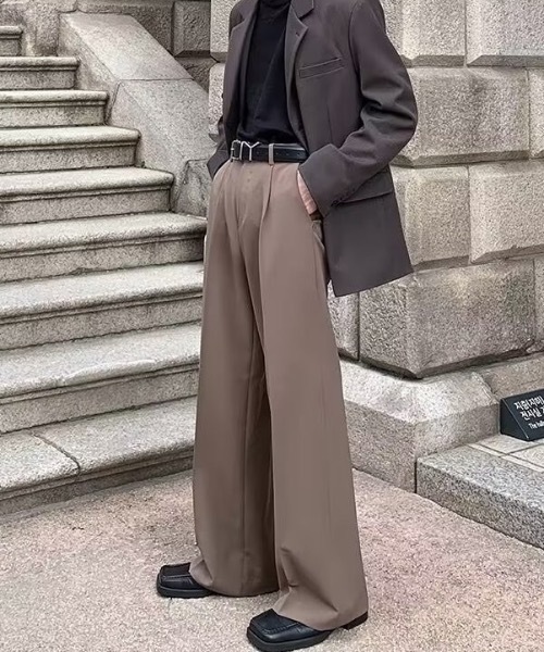 SHEPP（シープ）の「【26年春新作】フレアシルエット センタープレス 美脚ワイドスラックス（スラックス・メンズ・ブラック/ブラウン・L/M）」の10枚目の写真