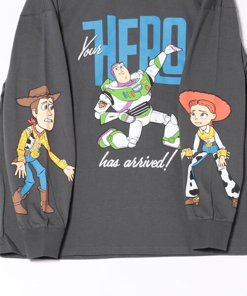 Disney(ディズニー)の「親子お揃い ディズニー トイ・ストーリー キャラクターロンT 1271A(Tシャツ/カットソー・レディース・レッド/ブラック・ユニセックスM/ユニセックスL/ユニセックスXL)」の4枚目の写真