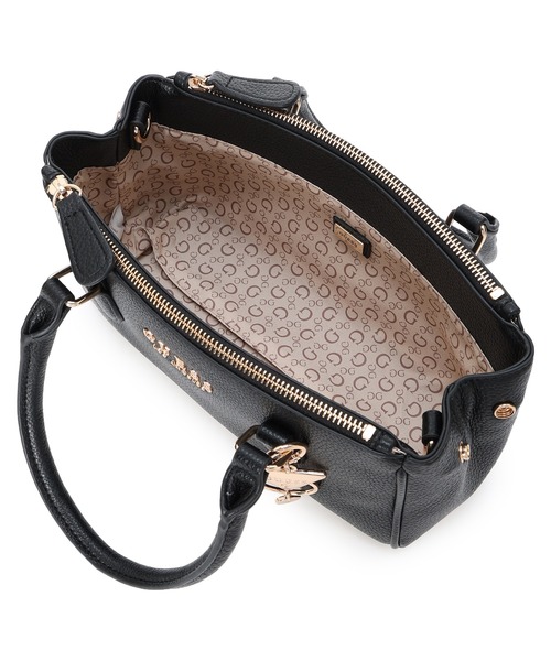 Guess（ゲス）の「CLAUDIA Satchel ハンドバッグ  （ショルダーバッグ・レディース・キャメル/ブラック/ストーン・ONE SIZE）」の16枚目の写真