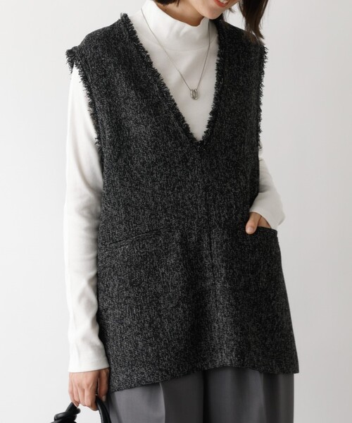 abahouse mavie(アバハウスマヴィ)の「ツイードフリンジベスト(ベスト・レディース・ライトグレー/ブラック・フリー)」の1枚目の写真
