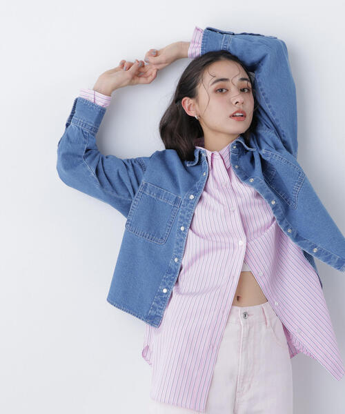 N.（N. Natural Beauty Basic）（エヌエヌナチュラルビューティーベーシック）の「クロップドデニムシャツ（シャツ/ブラウス・レディース・ネイビー/ブルー・ﾌﾘ-）」の2枚目の写真