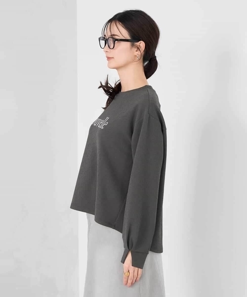 a.v.v（アーヴェヴェ）の「フロッキープリントプルオーバー（スウェット・レディース・チャコールグレー/アイボリー/クリーム・38/40）」の22枚目の写真