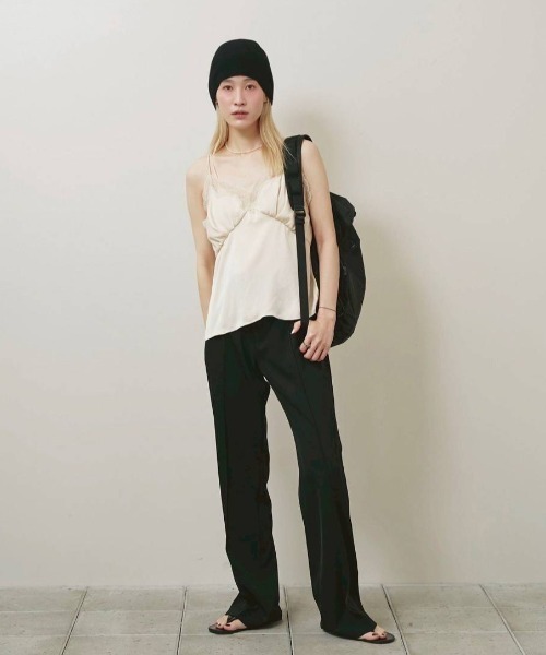 TODAYFUL(トゥデイフル)の「Pintuck Straight Trousers(その他パンツ・レディース・チョコ/ブラック・38inch/36inch)」の19枚目の写真