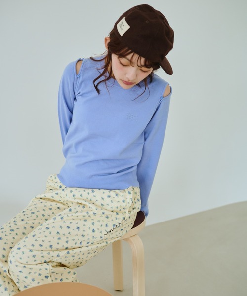 common gull products.（コモンガルプロダクツ）の「脱ぎかけのニット（ニット/セーター・レディース・ネイビー/ブルー系/ピンク系・SMALL/MEDIUM/LARGE）」の4枚目の写真