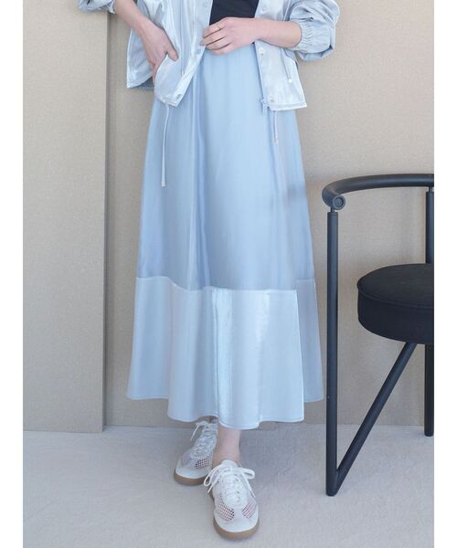 LAGUNAMOON（ラグナムーン）の「コントラストサーキュラースカート 【春服】【セットアップ対応】（スカート・レディース・ライトブルー/ホワイト・MEDIUM/SMALL）」の5枚目の写真