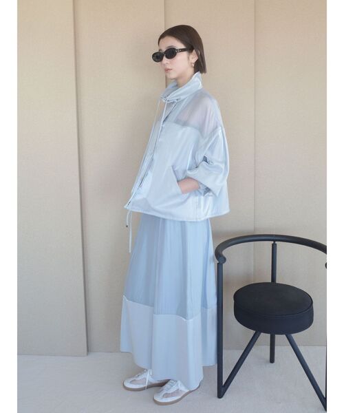 LAGUNAMOON（ラグナムーン）の「コントラストサーキュラースカート 【春服】【セットアップ対応】（スカート・レディース・ライトブルー/ホワイト・MEDIUM/SMALL）」の11枚目の写真