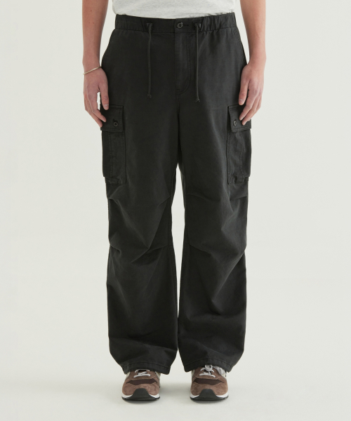 COVERNAT(カバーナット)の「ワイドコットンパラシュートパンツブラック(スウェットパンツ・メンズ・その他・SMALL/MEDIUM/LARGE/X-LARGE/XX-LARGE/X-SMALL)」の2枚目の写真