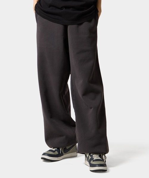 HUF(ハフ)の「CLASSIC ARCH FLEECE PANT(スウェットパンツ・メンズ・ベージュ系その他/ブラック・XL/L/M/S/XXL)」の1枚目の写真
