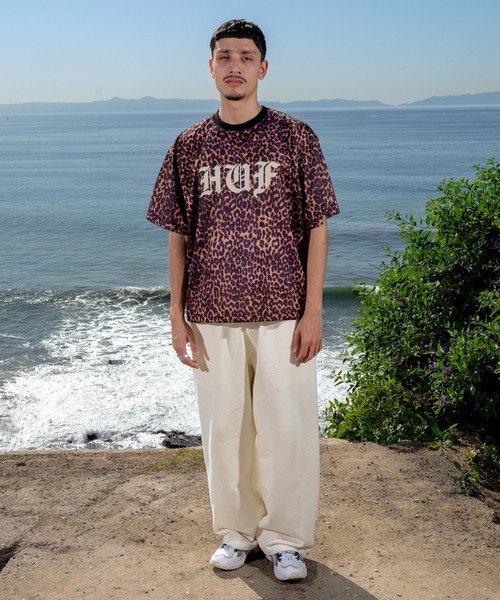 HUF(ハフ)の「CLASSIC ARCH FLEECE PANT(スウェットパンツ・メンズ・ベージュ系その他/ブラック・XL/L/M/S/XXL)」の4枚目の写真