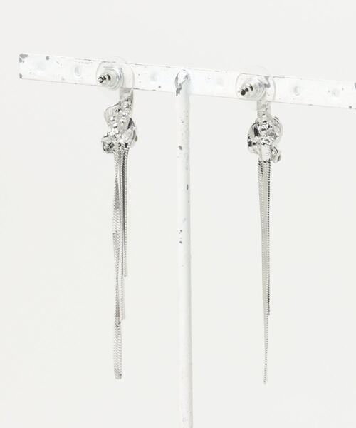 Burner(バーナー)の「【Sonu jewelry(ソヌジュエリー)】ノットモチーフロングピアス son-pierce-63-4【RBTS】(ピアス(両耳用)・レディース・シルバー・FREE)」の2枚目の写真