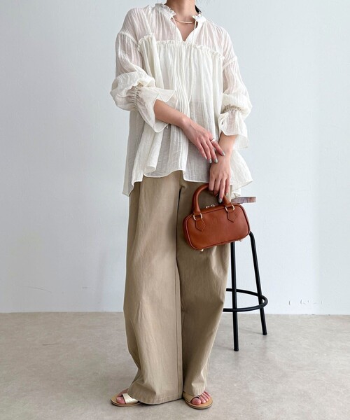 fredy emue（フレディエミュ）の「LINEN混シアー楊柳ブラウス（シャツ/ブラウス・レディース・ブラック/サックスブルー/アイボリー・38）」の8枚目の写真