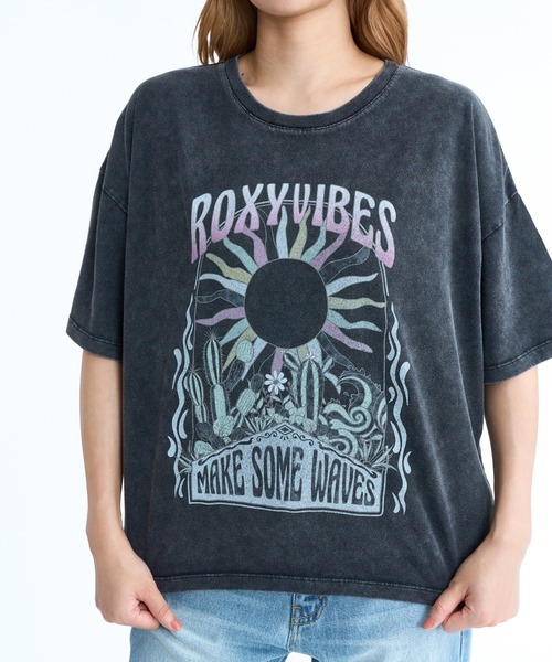 ROXY(ロキシー)の「ROXY ウィメンズ ROXY VIBES Tシャツ 【2026年春夏モデル】/ロキシー半袖Tシャツ(Tシャツ/カットソー・レディース・ナチュラル/ピンク/ブラック・MEDIUM/SMALL/LARGE)」の5枚目の写真