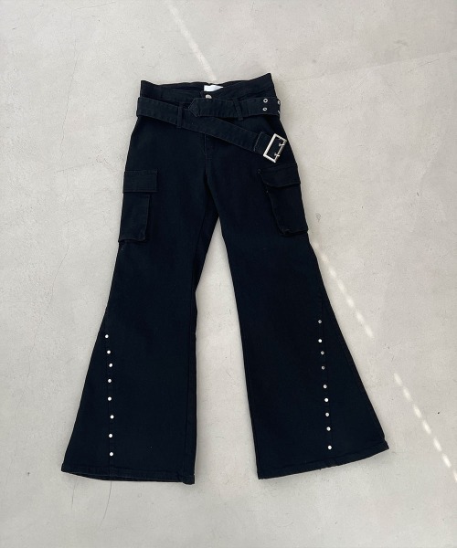 4INT.(フォイント)の「【ベルトSET/取り外し可能】スタッズ ベルト ブーツカット カーゴパンツ(その他パンツ・レディース・ブラック・S/L/M)」の16枚目の写真