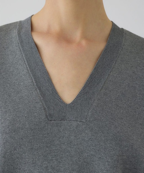 RIM.ARK(リムアーク)の「【RIM.ARK/リムアーク】Side open oversized knit PO/サイドオープンオーバーサイズニットプルオーバー(ニット/セーター・レディース・ブラック/グレー・FREE)」の11枚目の写真