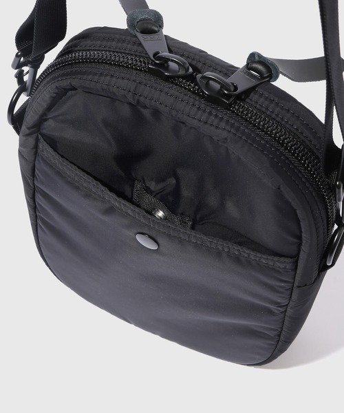 GREGORY（グレゴリー）の「《別注》【GREGORY/グレゴリー】クイックポケットL（ショルダーバッグ・メンズ・ブラック・FREE）」の7枚目の写真