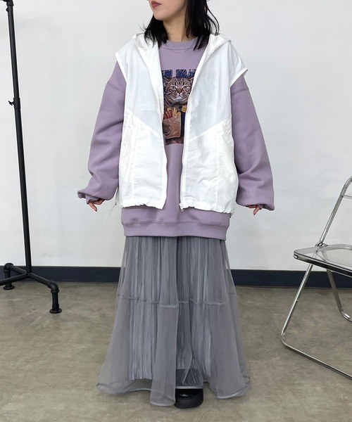 CRB(シーアールビー)の「ナイロンフードベスト(ベスト・レディース・ベージュ/ブラック/チャコール/オフホワイト・F)」の15枚目の写真