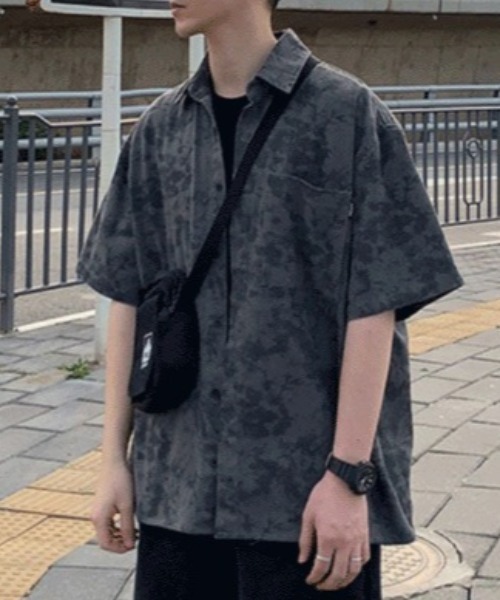 link lot(リンクロット)の「ヴィンテージライク・総柄ドロップショルダーシャツ(シャツ/ブラウス・メンズ・その他・L/M)」の2枚目の写真