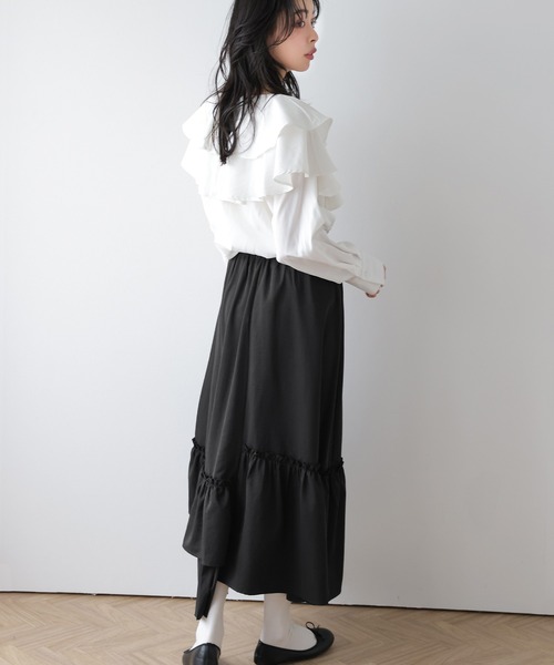 SUGAR BISKET(シュガービスケット)の「アシンメトリーデザインスカート(スカート・レディース・ベージュ/ブラック・フリー)」の3枚目の写真