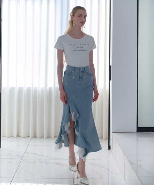 ROYAL PARTY(ロイヤルパーティー)の「liberty デニムラッフルスリットスカート(デニムスカート・レディース・インディゴブルー/ブルー・FREE)」の4枚目の写真