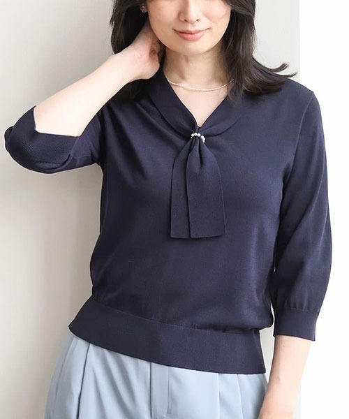 OFUON le MK(オフオンルエムケー)の「ボウタイデザイン六分袖ニット/接触冷感/洗える/WEB限定サイズあり(ニット/セーター・レディース・ブルー/ホワイト/ネイビー・36/38)」の8枚目の写真
